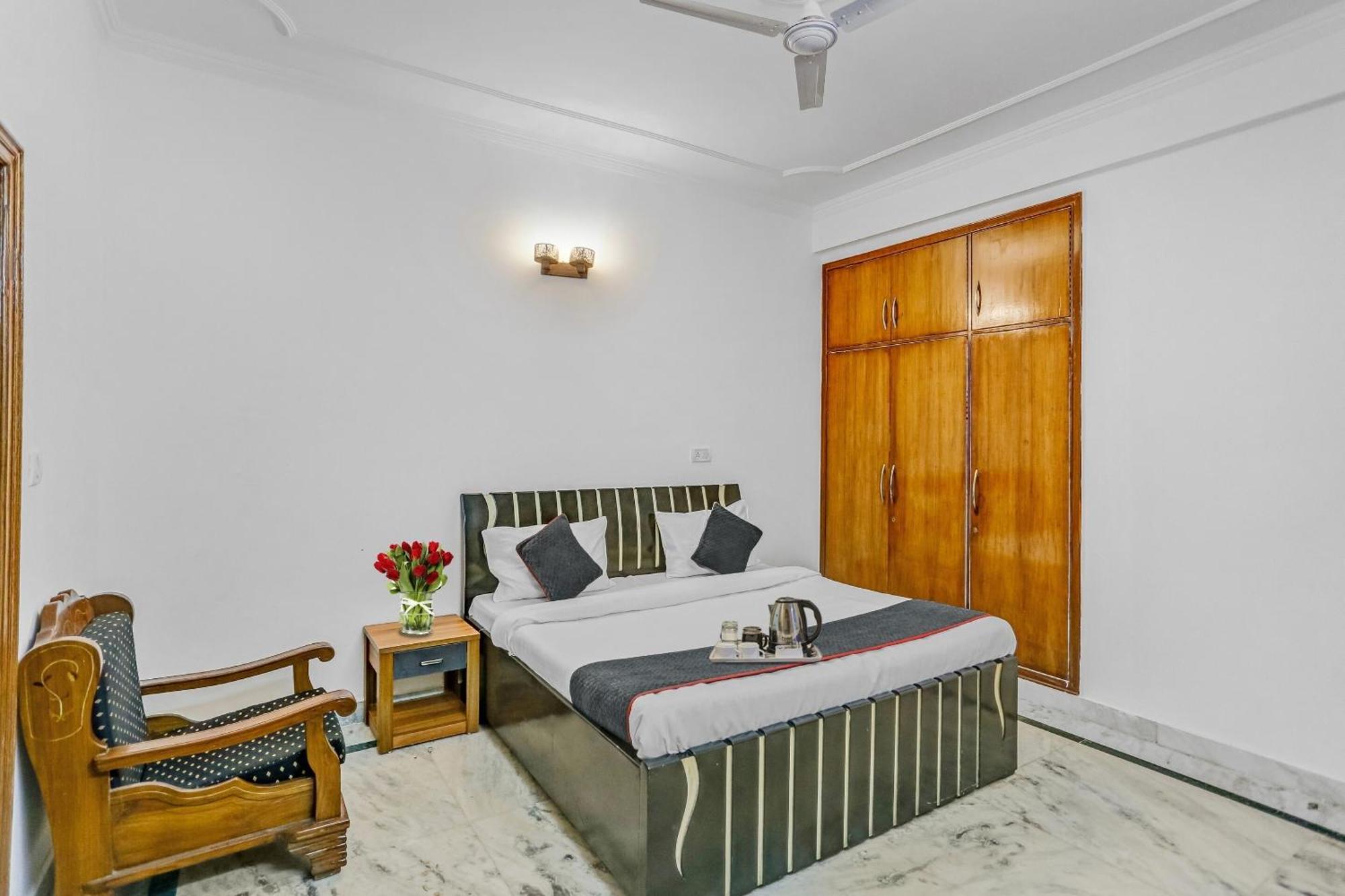 Townhouse Metro Inn Residency Near Iskcon Temple Noida Indirapuram Luaran gambar