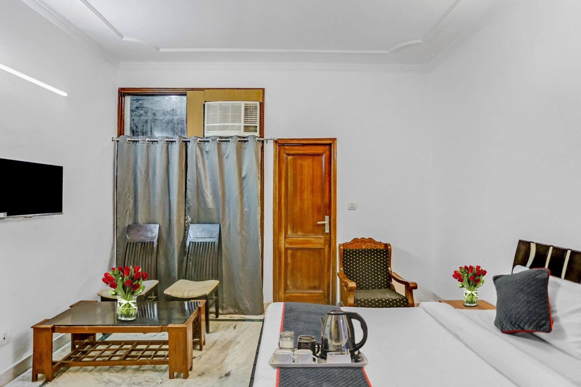 Townhouse Metro Inn Residency Near Iskcon Temple Noida Indirapuram Luaran gambar