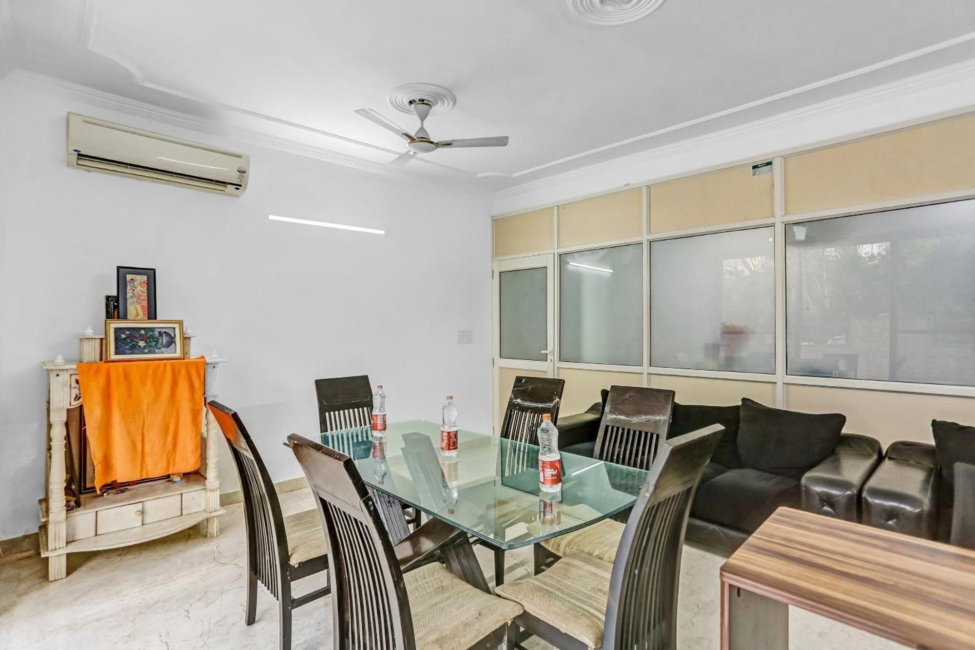 Townhouse Metro Inn Residency Near Iskcon Temple Noida Indirapuram Luaran gambar